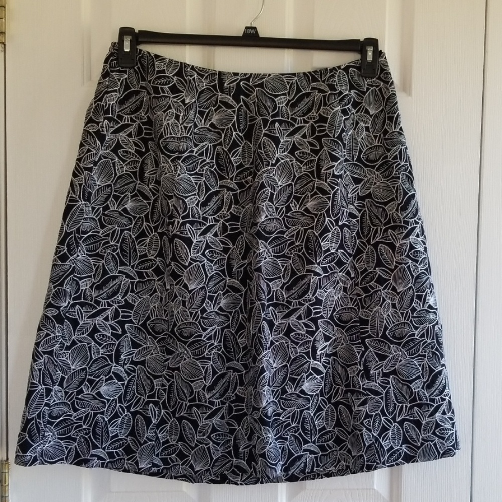 Talbots skirt black with leaf pattern